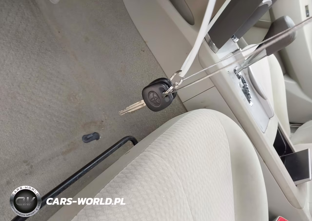 2010 Toyota Camry VIN:4T4BF3EK5AR055655 - 11
