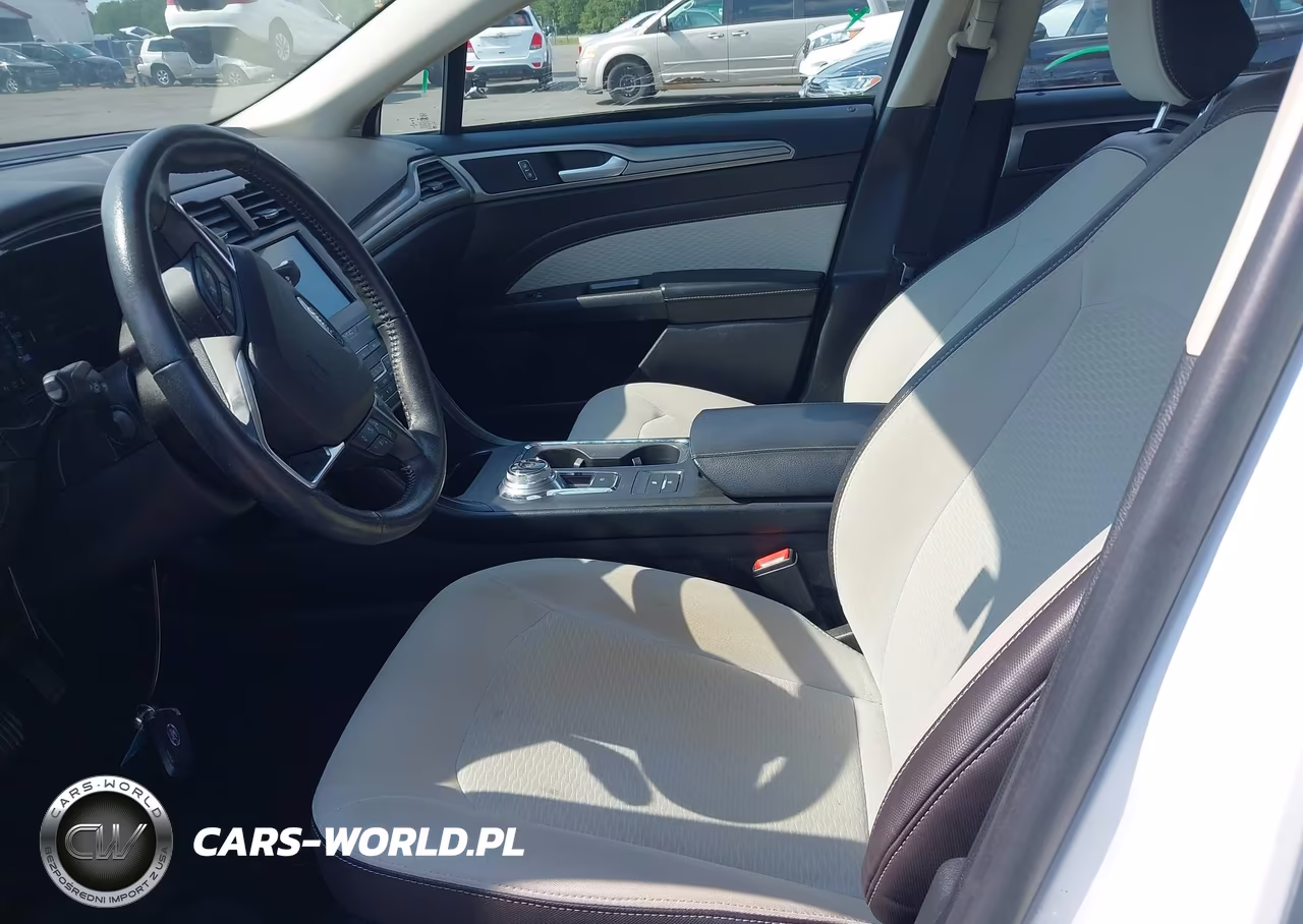 2020 Ford Fusion Se VIN:3FA6P0HDXLR143349 - 5