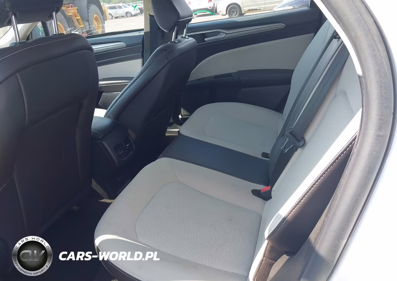 2020 Ford Fusion Se VIN:3FA6P0HDXLR143349 - 8