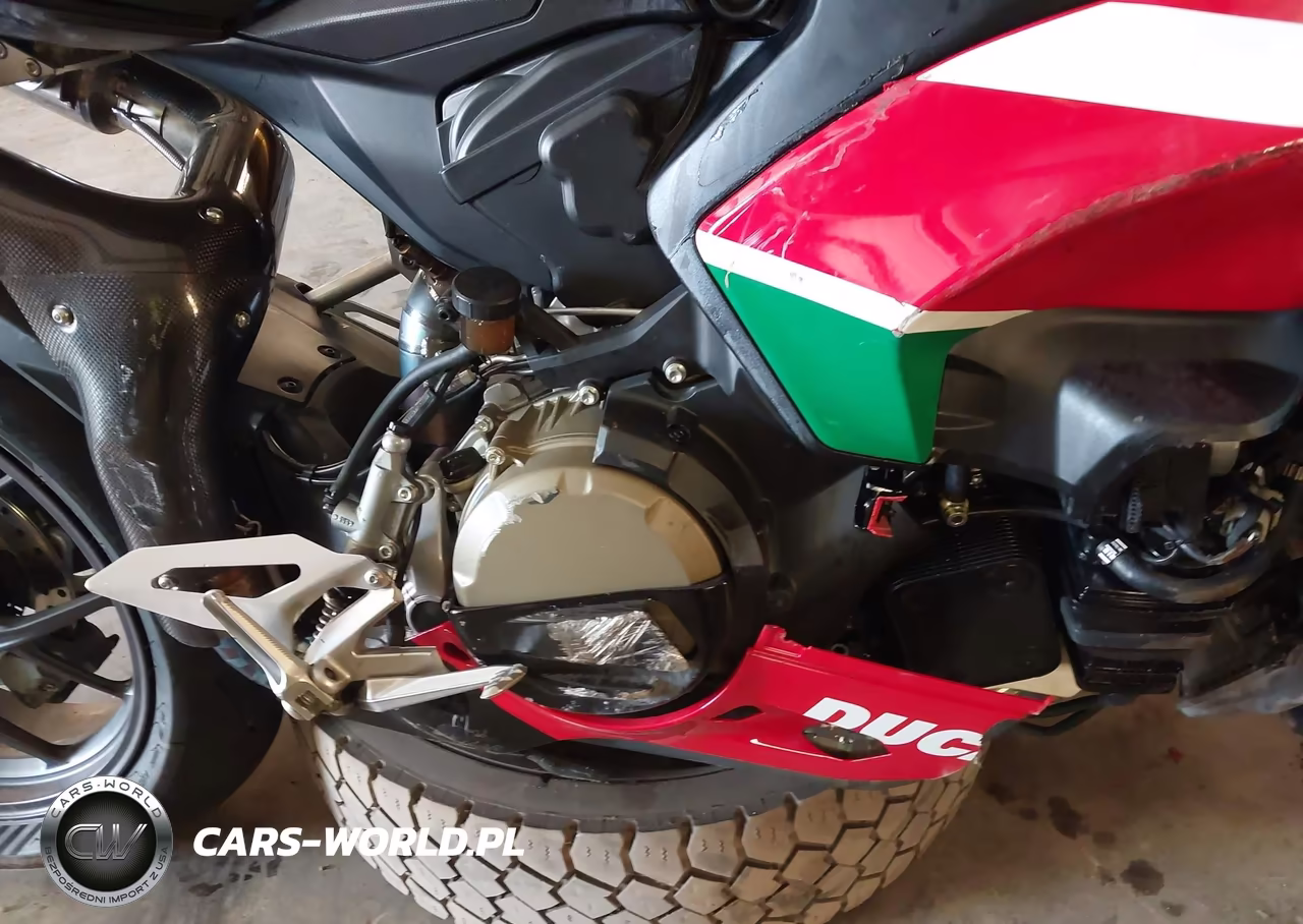 2023 Ducati Panigale V2 VIN:ZDMHAATW0PB011279 - 8