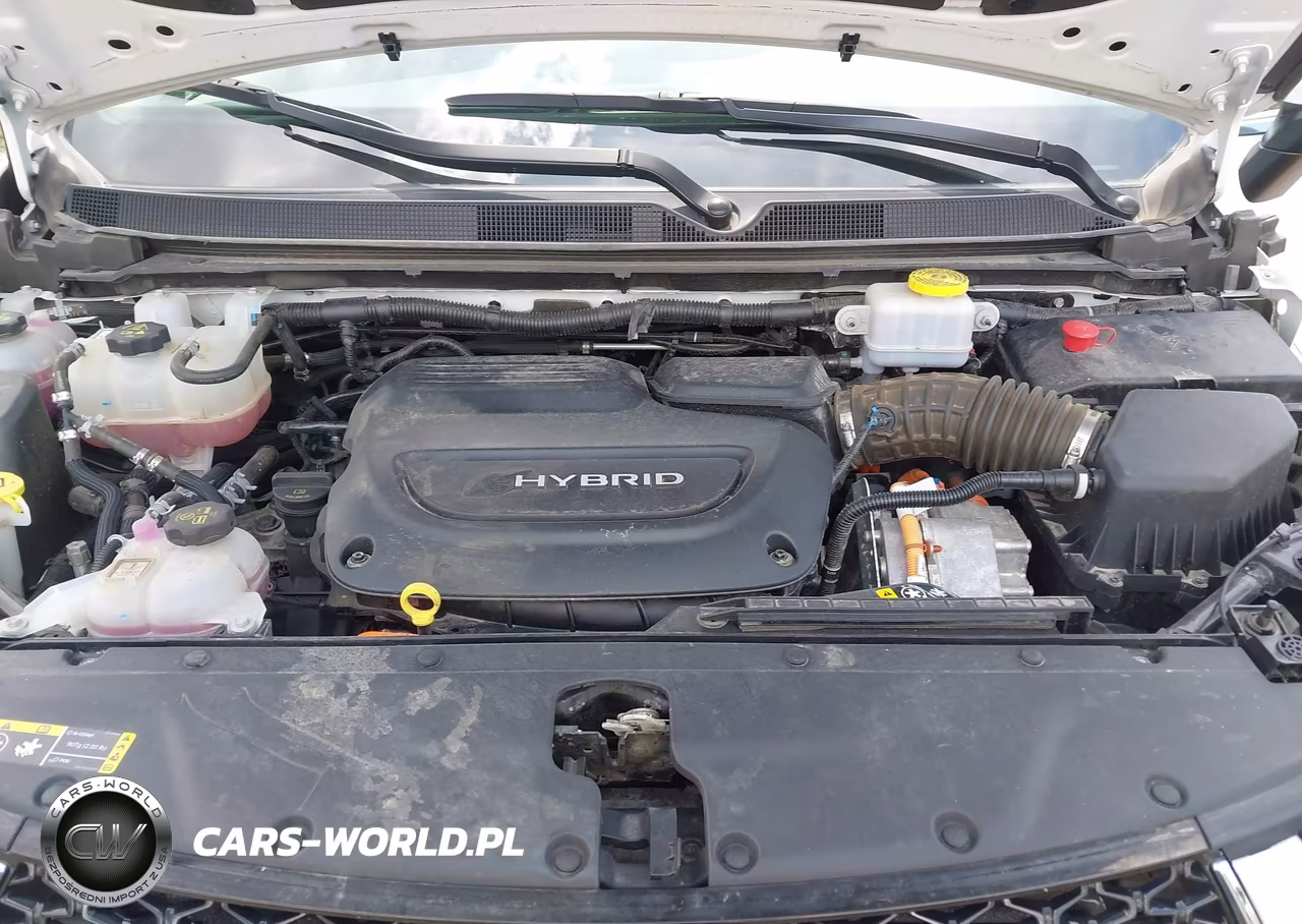 2023 Chrysler Pacifica Hybrid Touring L VIN:2C4RC1L72PR575813 - 10