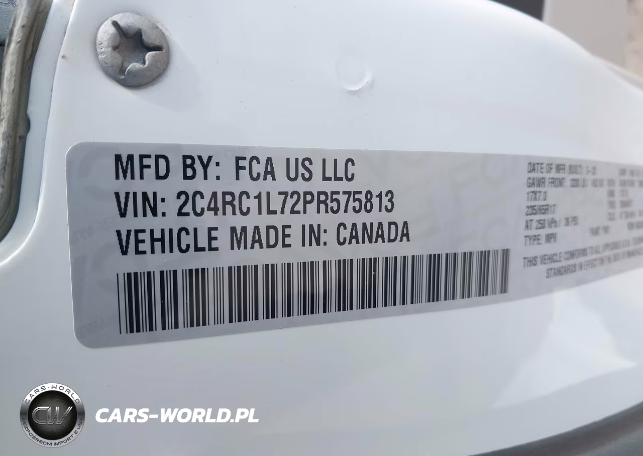 2023 Chrysler Pacifica Hybrid Touring L VIN:2C4RC1L72PR575813 - 9
