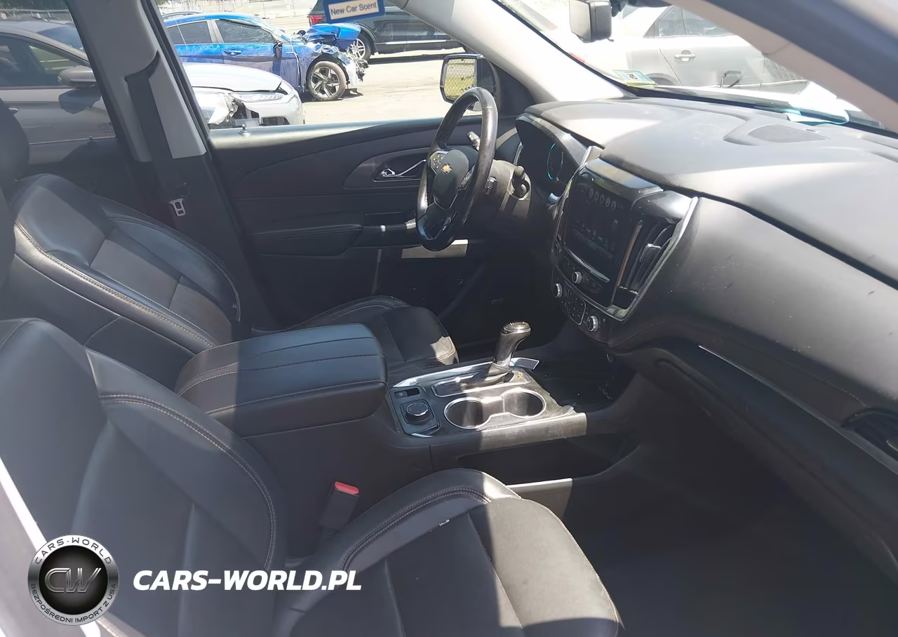 2019 Chevrolet Traverse Premier VIN:1GNEVKKW4KJ197330 - 5