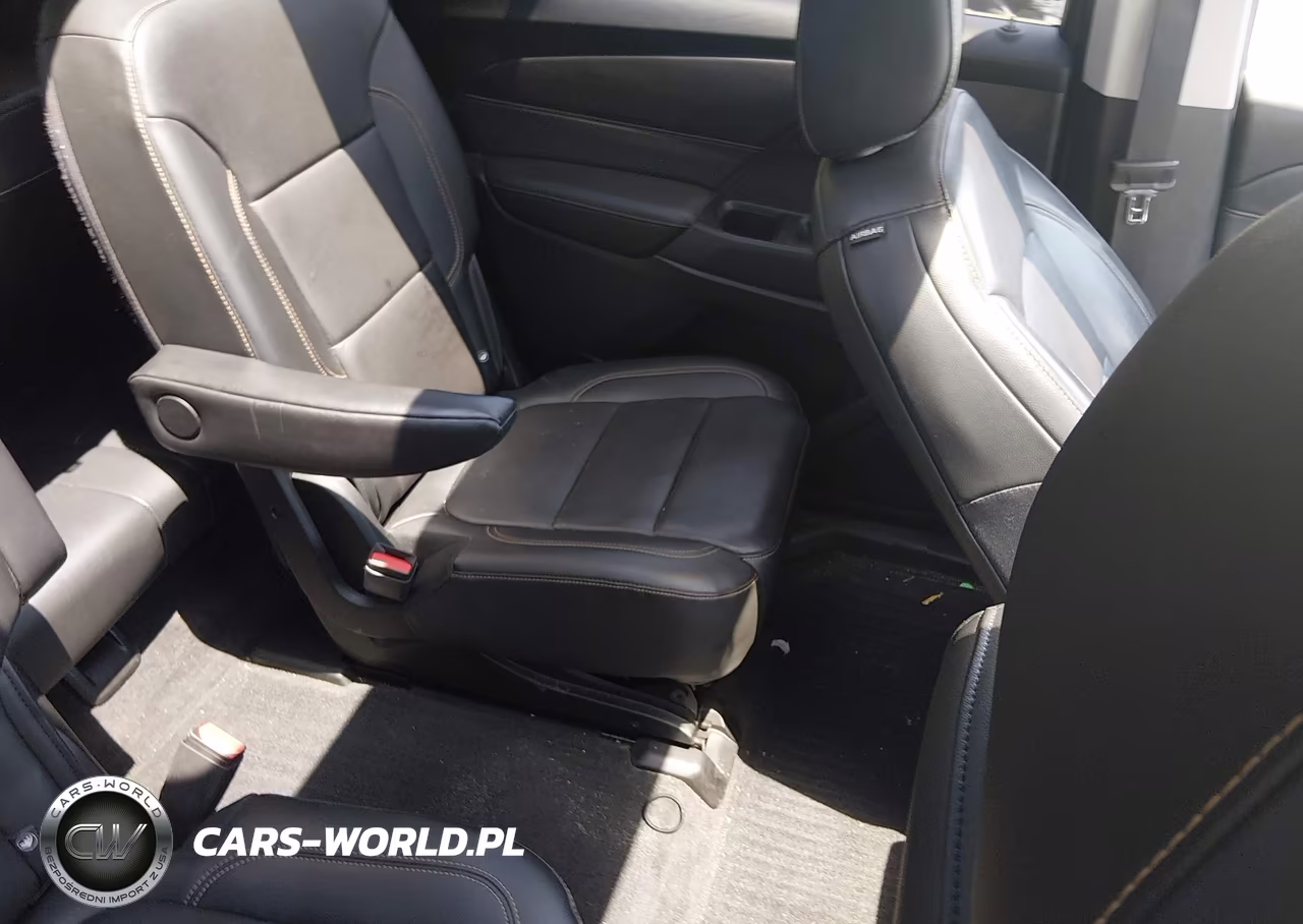 2019 Chevrolet Traverse Premier VIN:1GNEVKKW4KJ197330 - 8