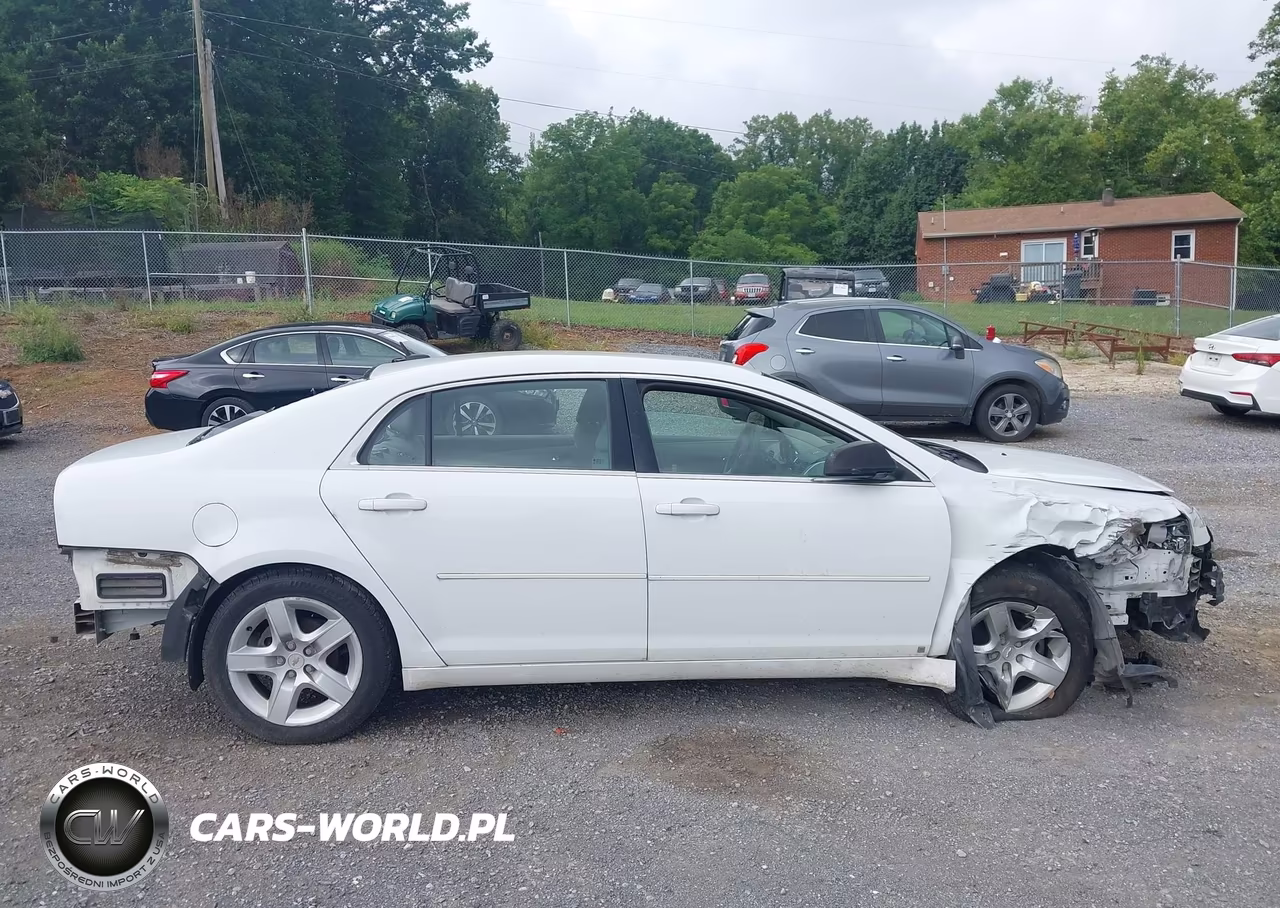 2010 Chevrolet Malibu Ls VIN:1G1ZB5EB5AF110512 - 14