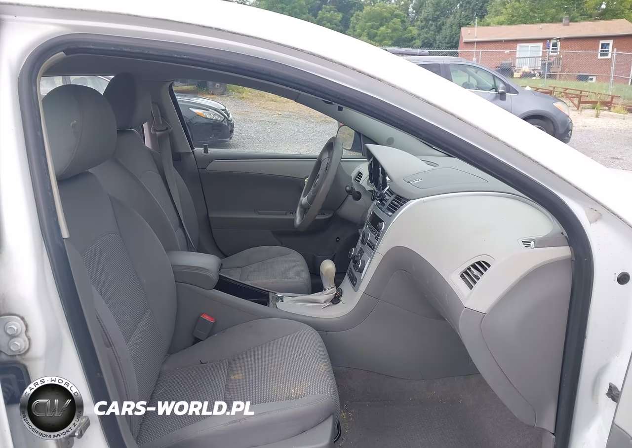 2010 Chevrolet Malibu Ls VIN:1G1ZB5EB5AF110512 - 5