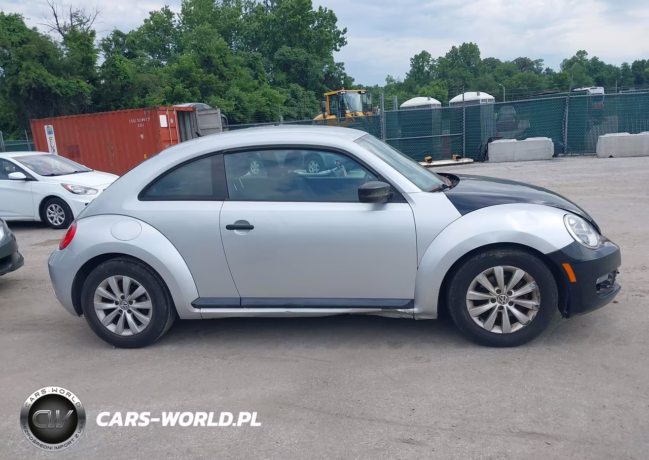 2014 Volkswagen Beetle 2.5L Entry VIN:3VWFP7AT1EM606206 - 13