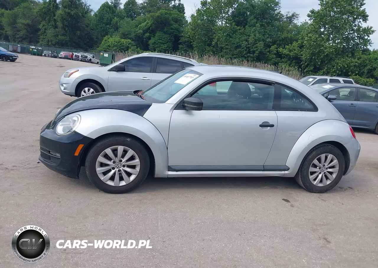 2014 Volkswagen Beetle 2.5L Entry VIN:3VWFP7AT1EM606206 - 14