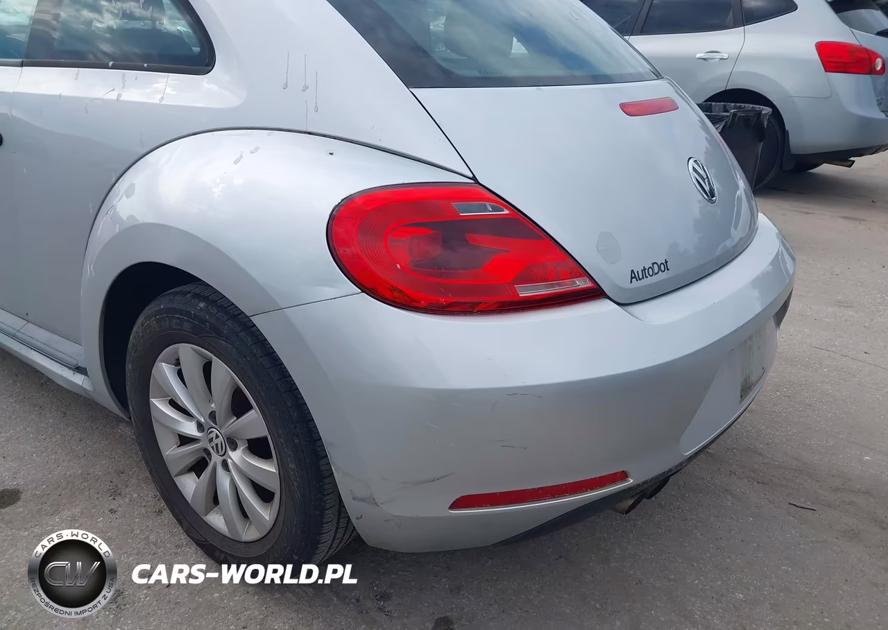 2014 Volkswagen Beetle 2.5L Entry VIN:3VWFP7AT1EM606206 - 19
