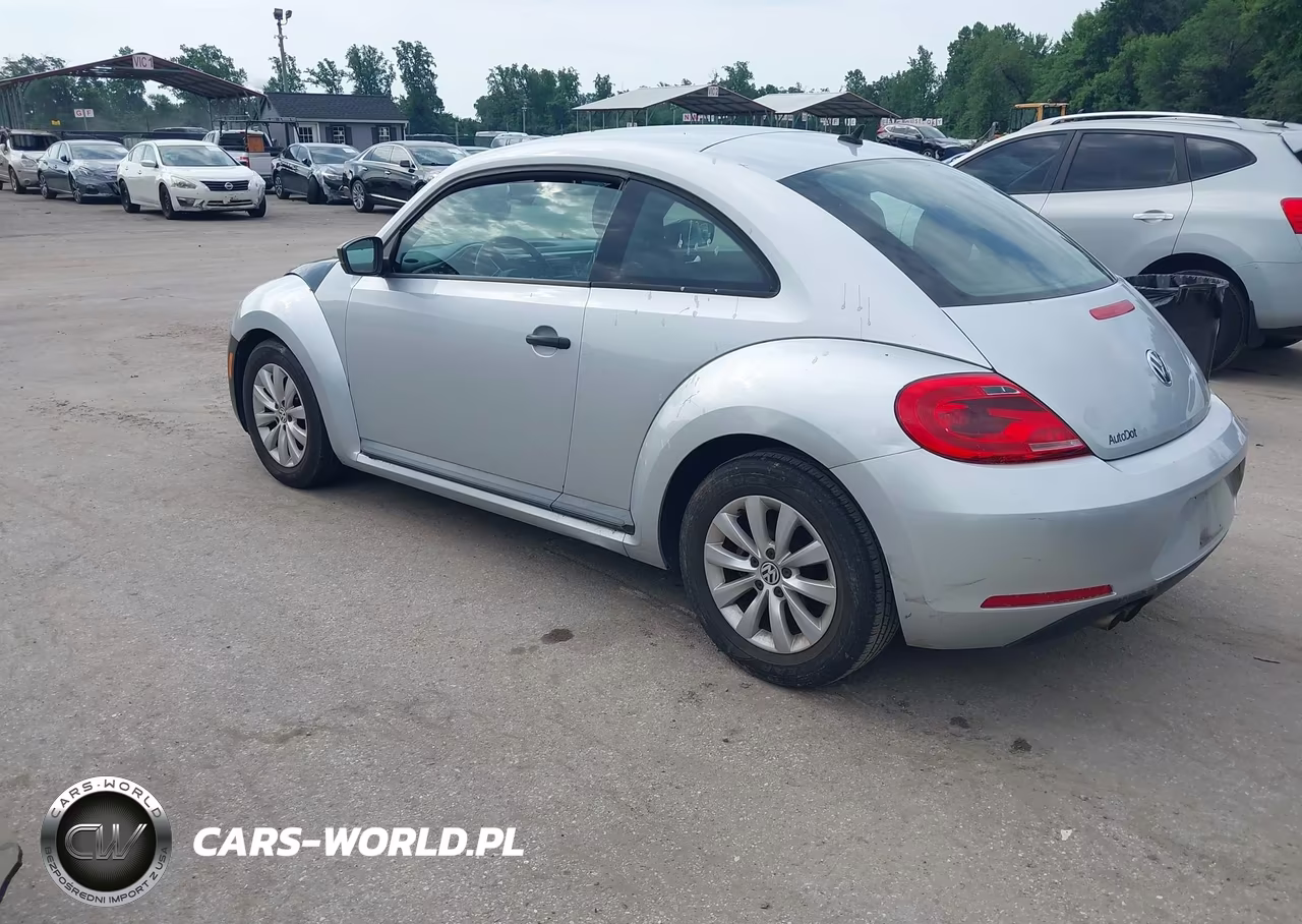 2014 Volkswagen Beetle 2.5L Entry VIN:3VWFP7AT1EM606206 - 3