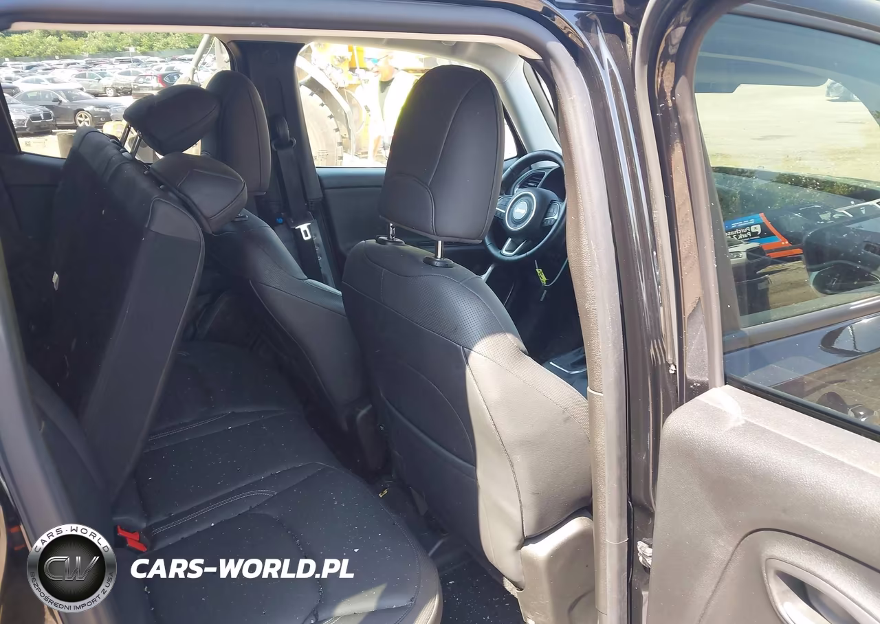 2023 Jeep Renegade Limited 4X4 VIN:ZACNJDD15PPP37130 - 8