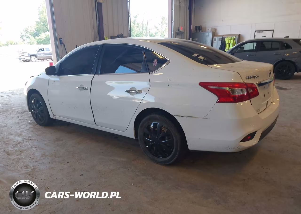 2018 Nissan Sentra S VIN:3N1AB7AP8JY333723 - 3