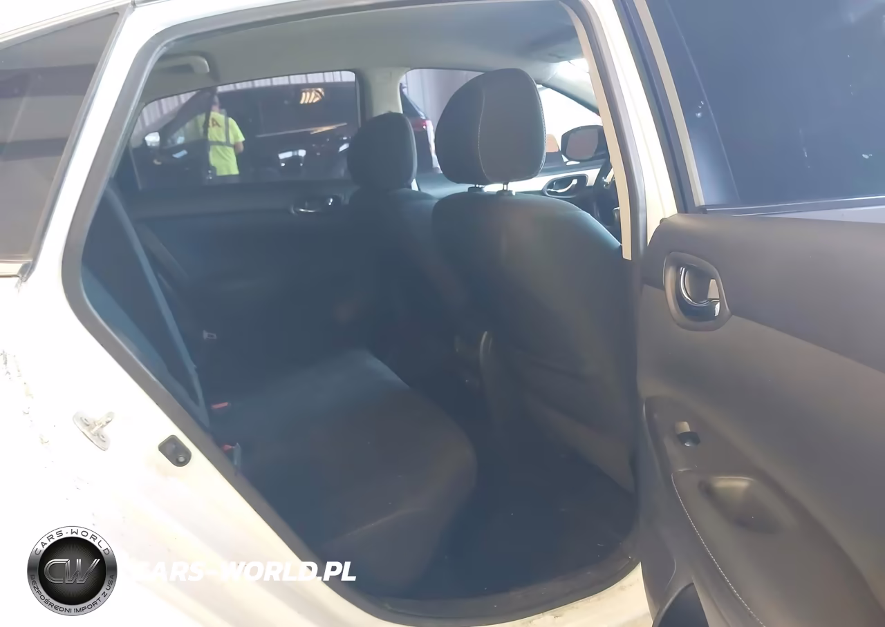 2018 Nissan Sentra S VIN:3N1AB7AP8JY333723 - 8