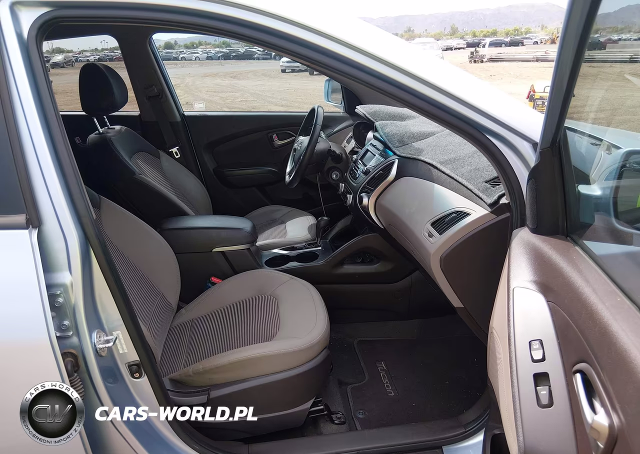 2012 Hyundai Tucson Gls VIN:KM8JU3AC1CU511907 - 5