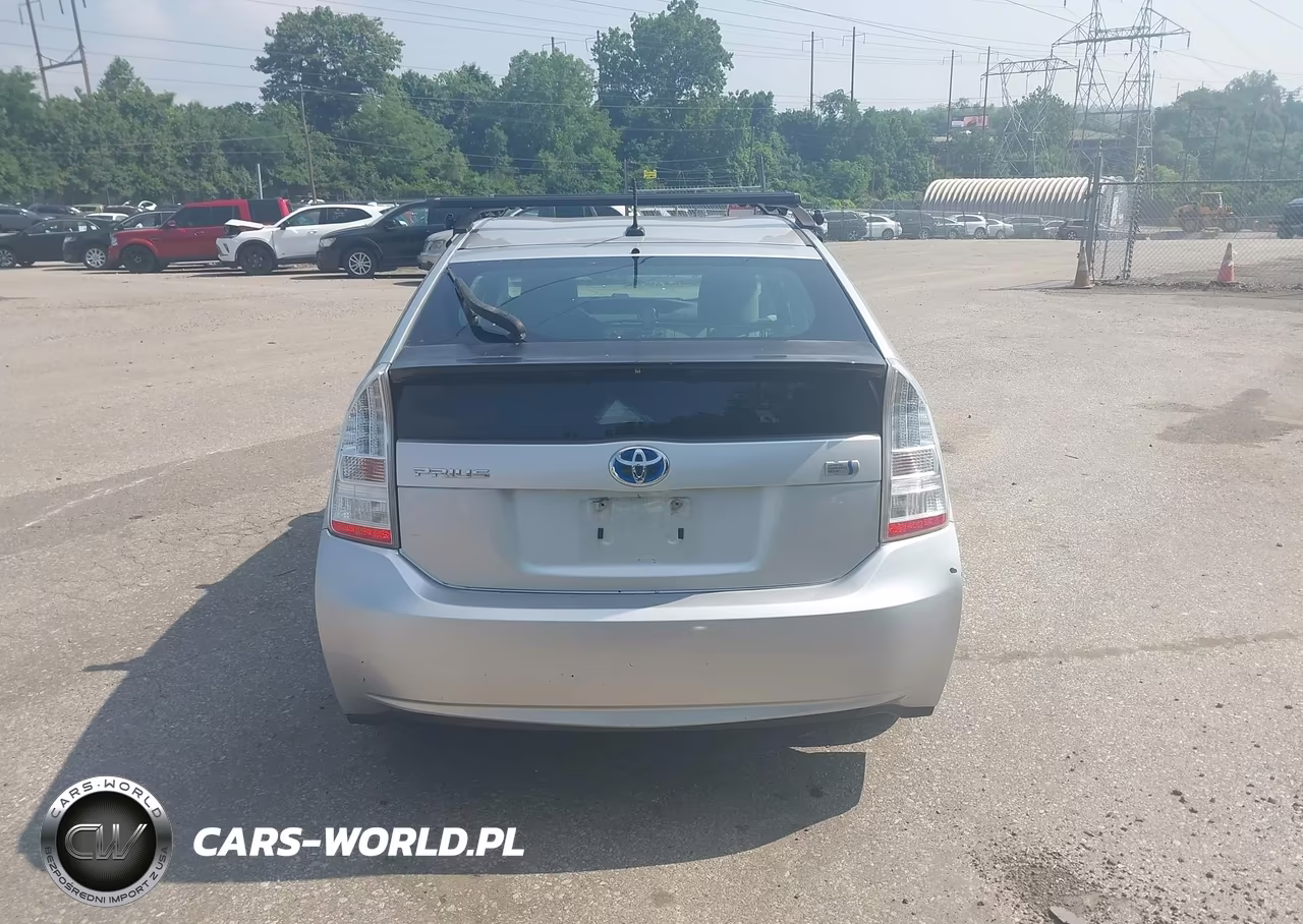 2011 Toyota Prius VIN:JTDKN3DU0B1461592 - 16