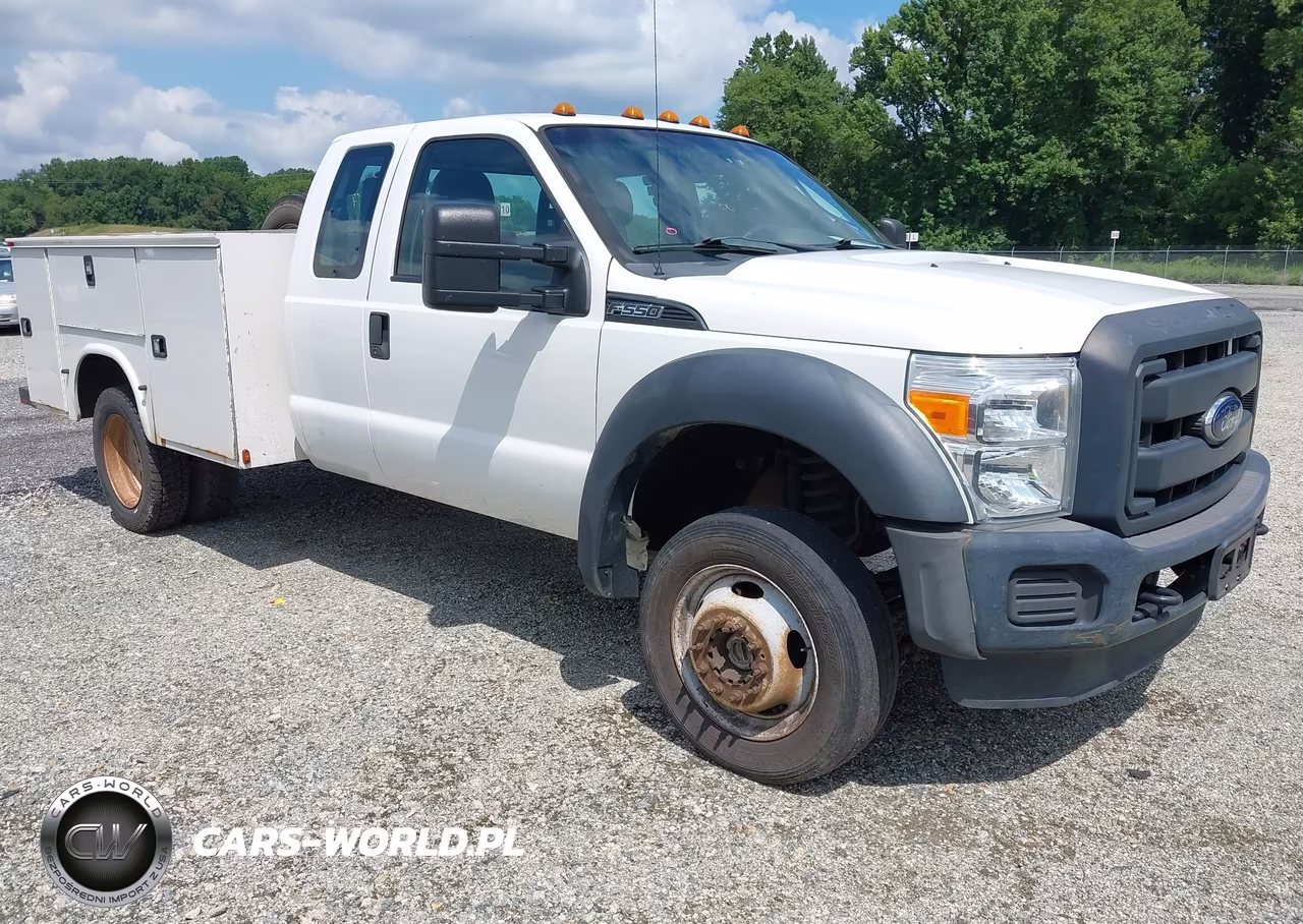2015 Ford F-550 Chassis