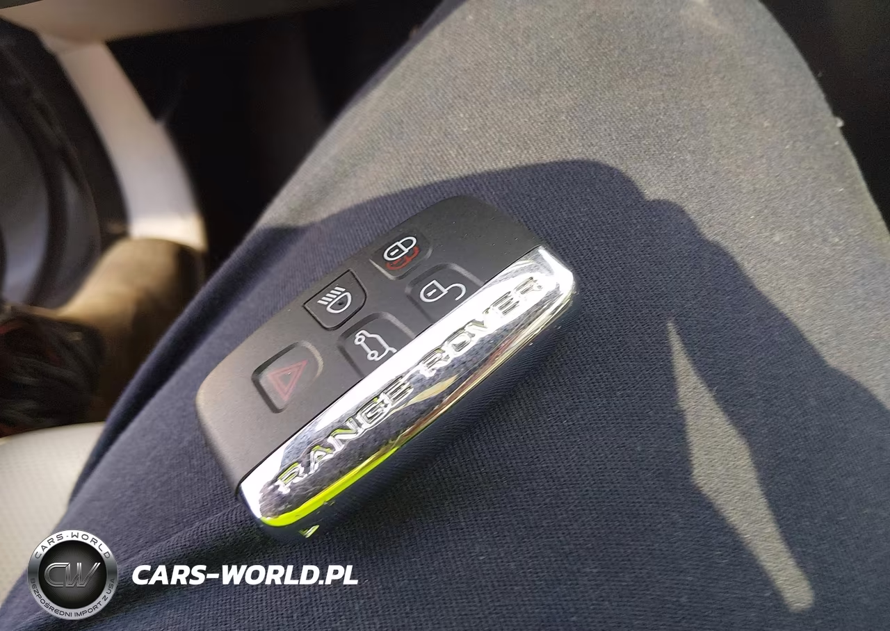 2020 Land Rover Range Rover Velar P250 R-Dynamic S VIN:SALYK2EX0LA263806 - 11