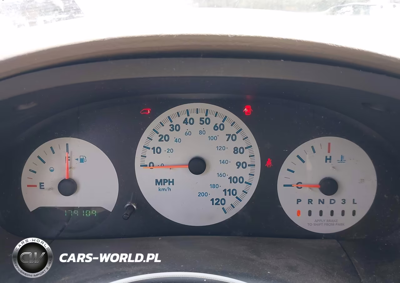 2006 Chrysler Town & Country VIN:1A4GP45R36B747141 - 7