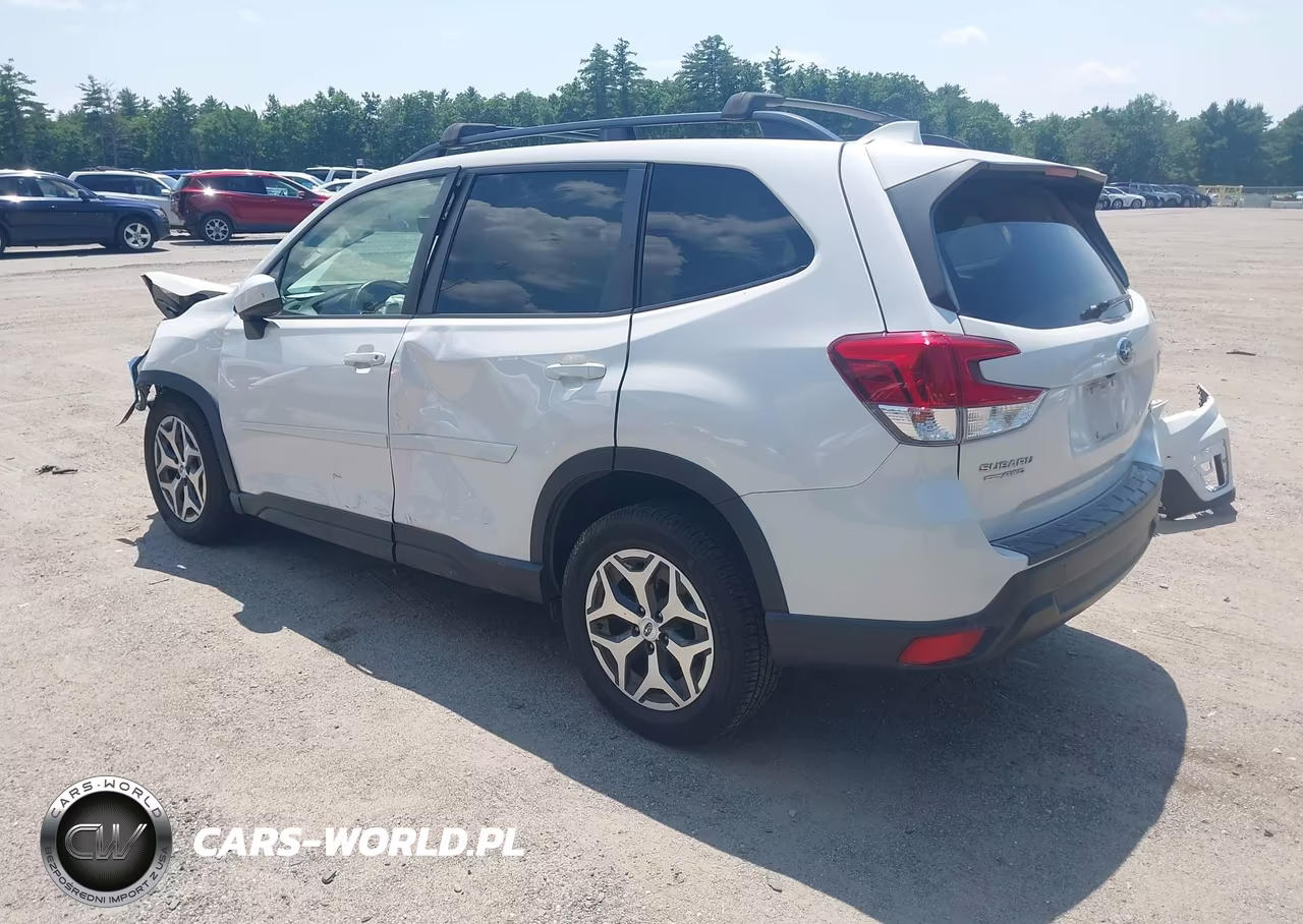 2021 Subaru Forester Premium VIN:JF2SKAFCXMH422067 - 3