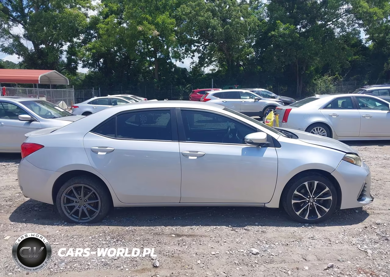 2017 Toyota Corolla Se VIN:2T1BURHEXHC747074 - 12