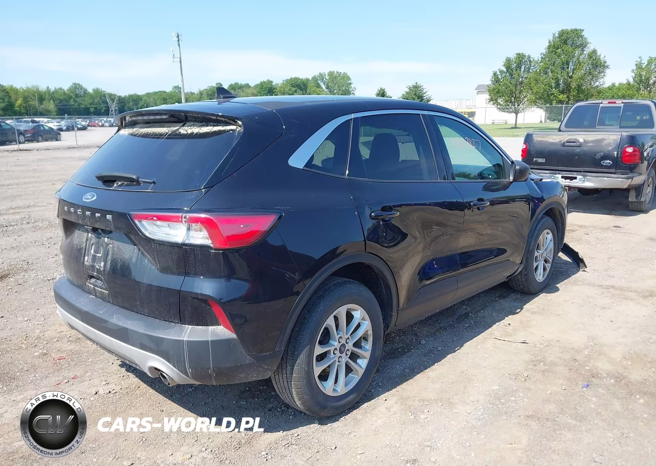 2022 Ford Escape Se VIN:1FMCU0G63NUC01964 - 4