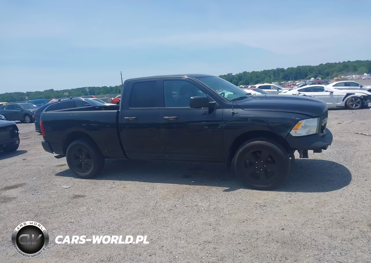 2017 Ram 1500 VIN:1C6RR7FGXHS635373 - 13