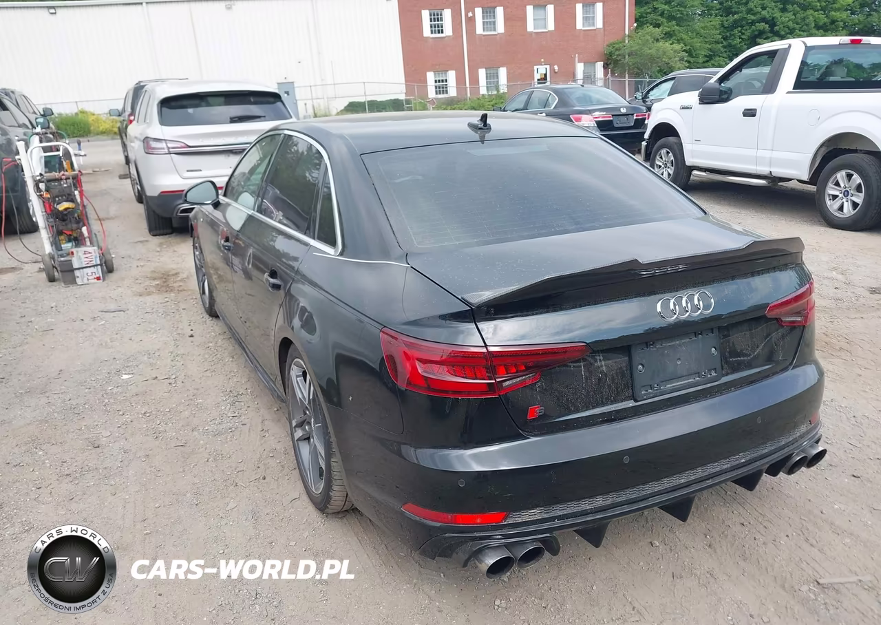 2018 Audi A4 2.0T Premium-2.0T Tech Premium VIN:WAUENAF47JA207775 - 3