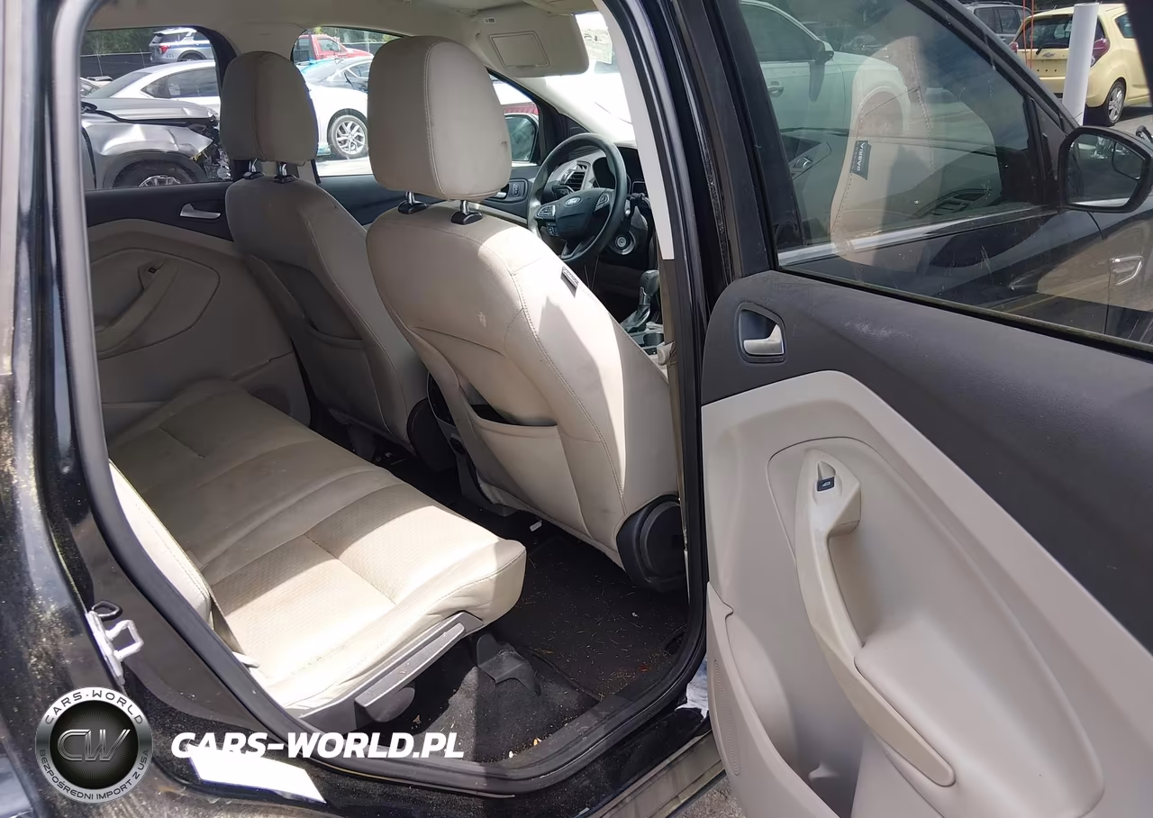 2017 Ford Escape Se VIN:1FMCU0G96HUC28803 - 8
