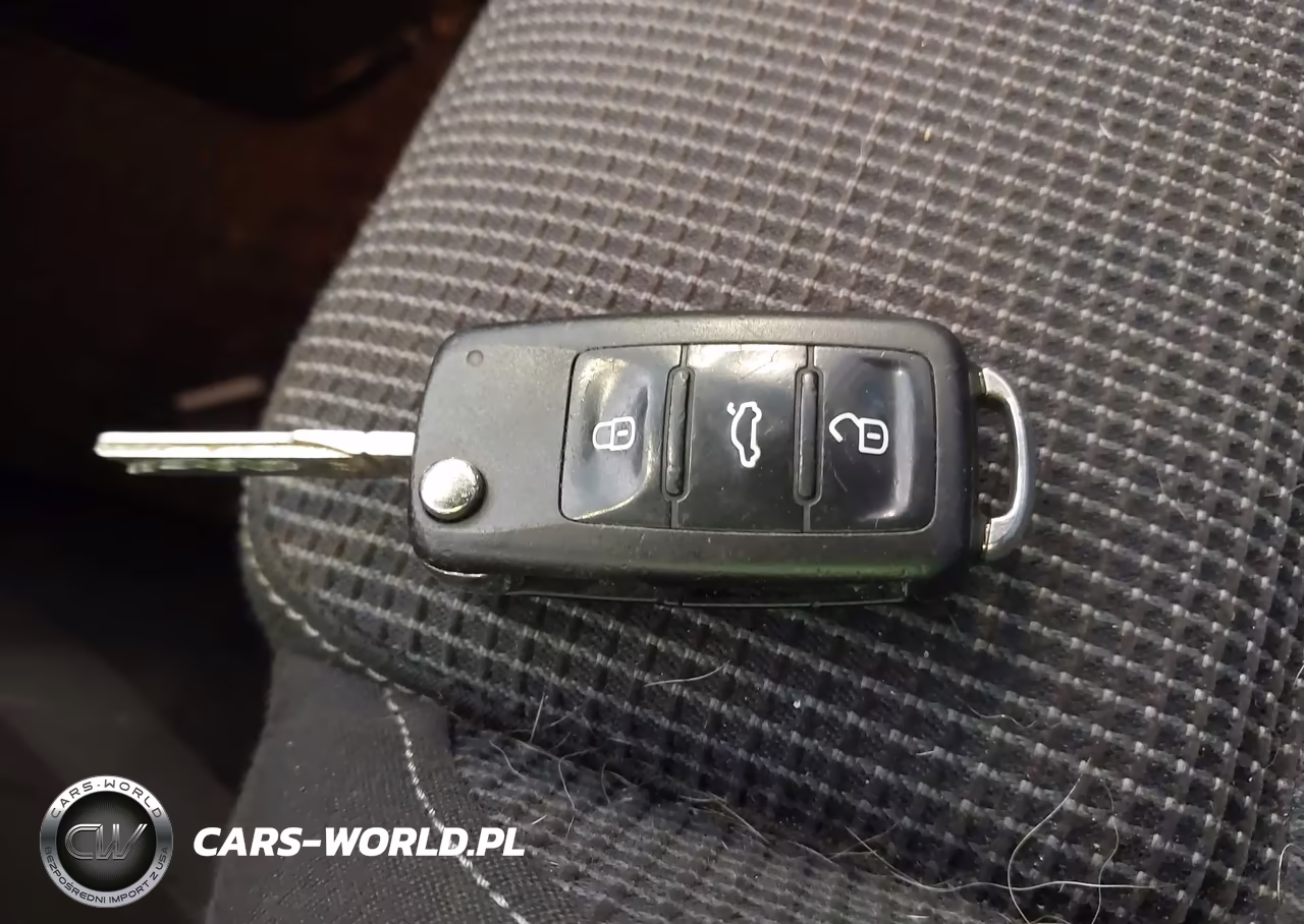 2012 Volkswagen Golf Tdi 4-Door VIN:WVWNM7AJ4CW286396 - 11