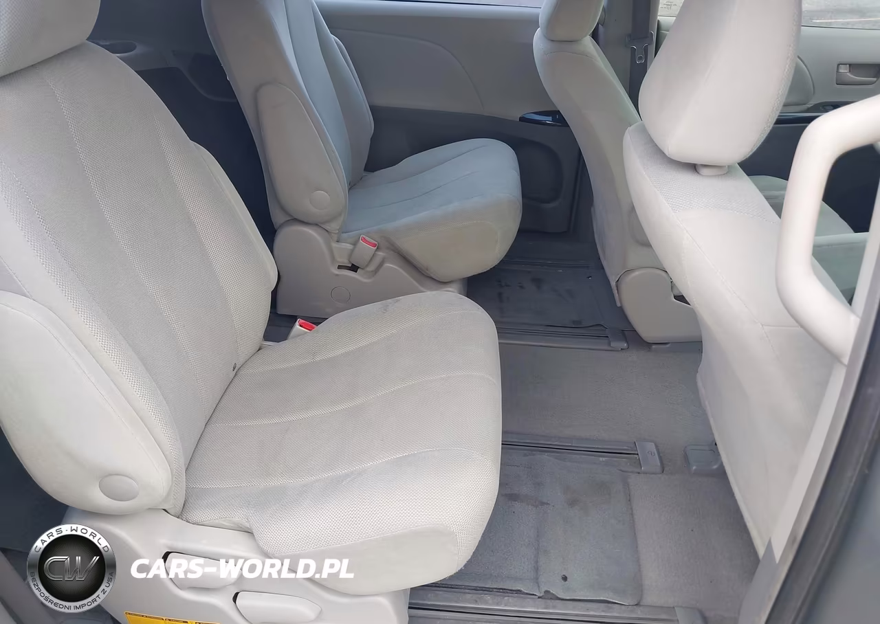 2011 Toyota Sienna Base V6 VIN:5TDZK3DCXBS025933 - 8