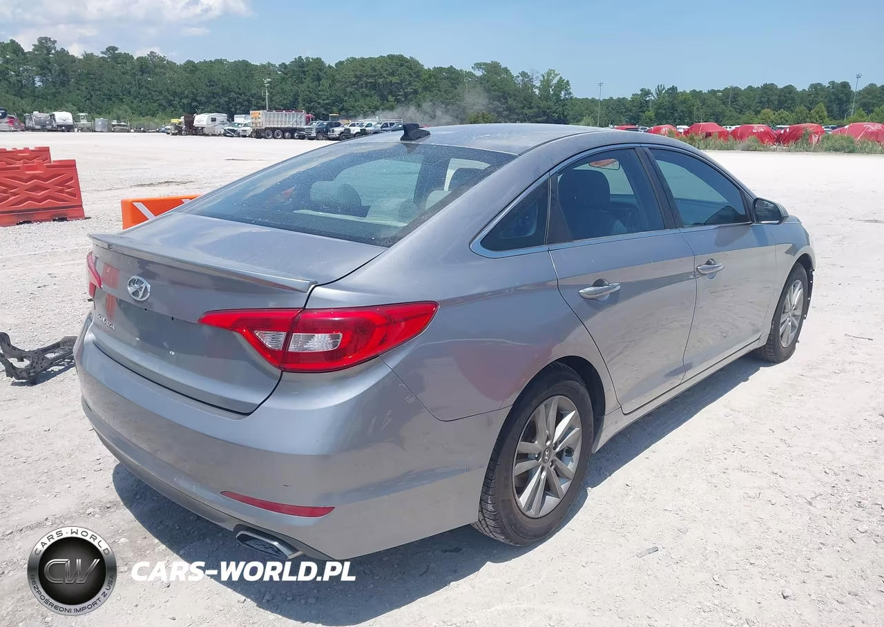 2015 Hyundai Sonata Se VIN:5NPE24AF7FH036290 - 4