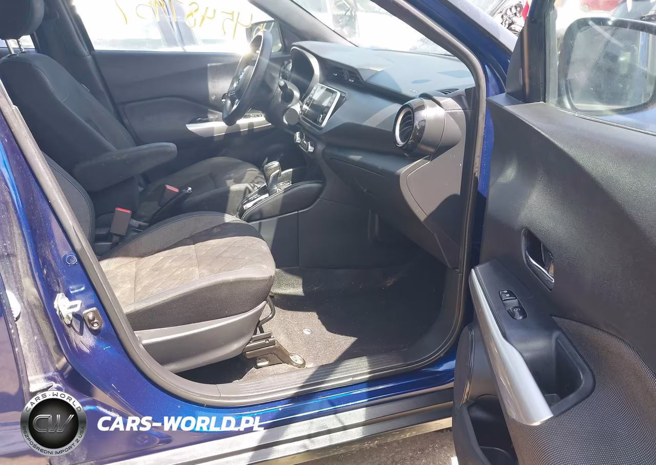 2019 Nissan Kicks Sv VIN:3N1CP5CU3KL555456 - 5