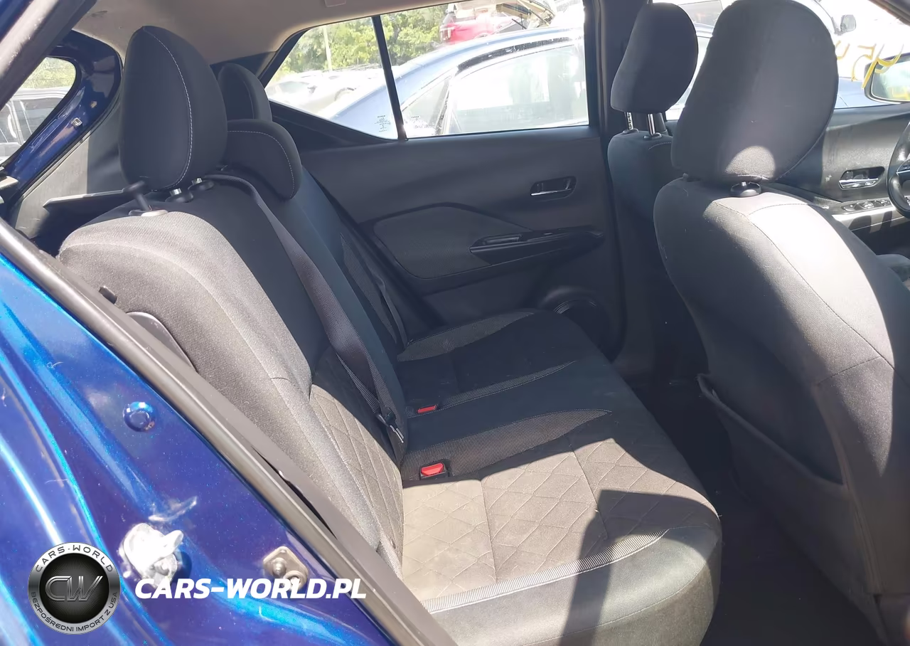 2019 Nissan Kicks Sv VIN:3N1CP5CU3KL555456 - 8