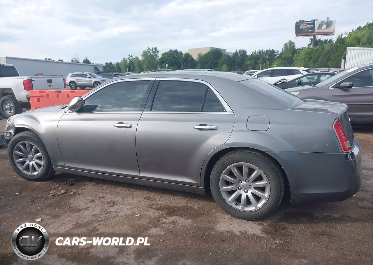 2011 Chrysler 300 Limited VIN:2C3CA5CGXBH526395 - 15
