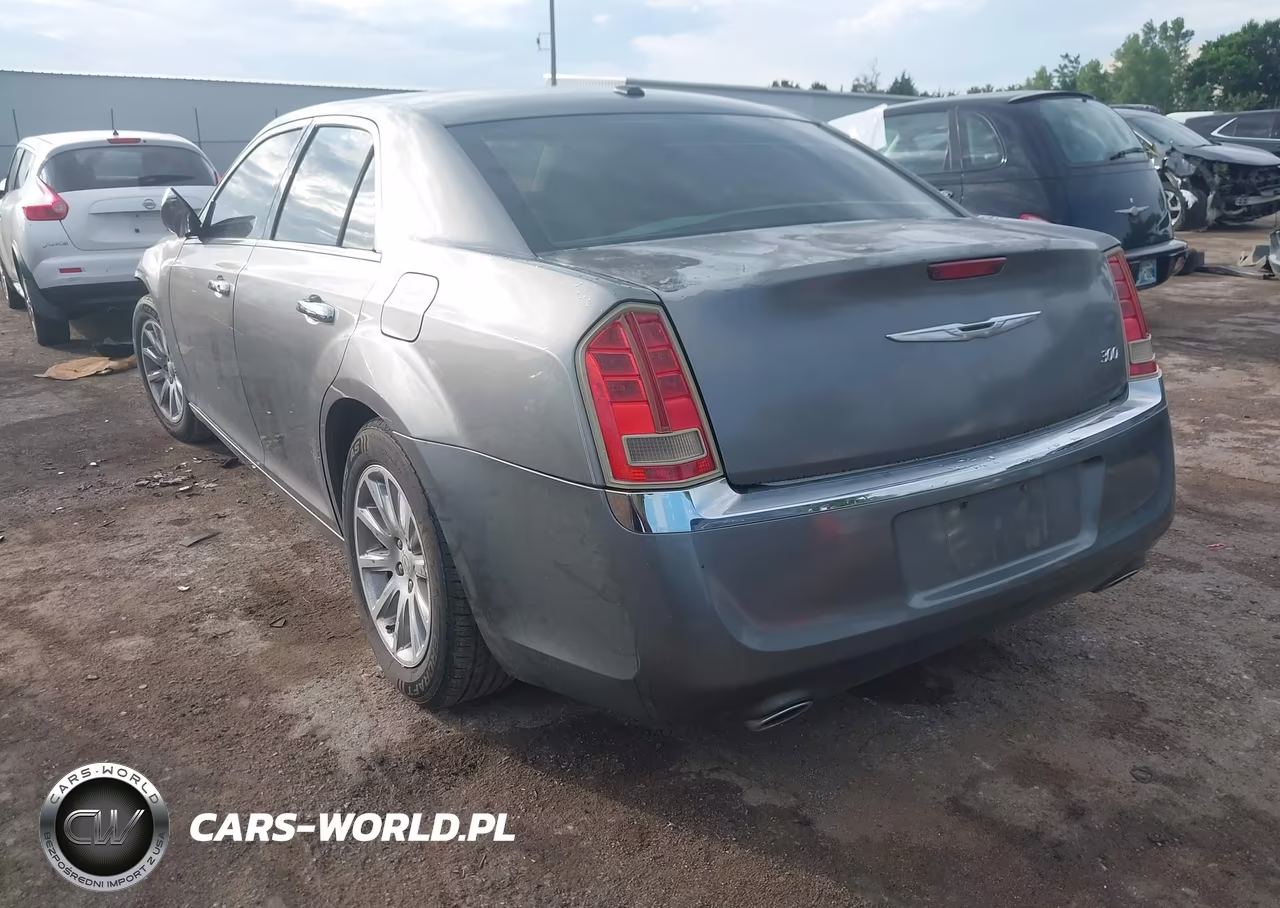 2011 Chrysler 300 Limited VIN:2C3CA5CGXBH526395 - 3