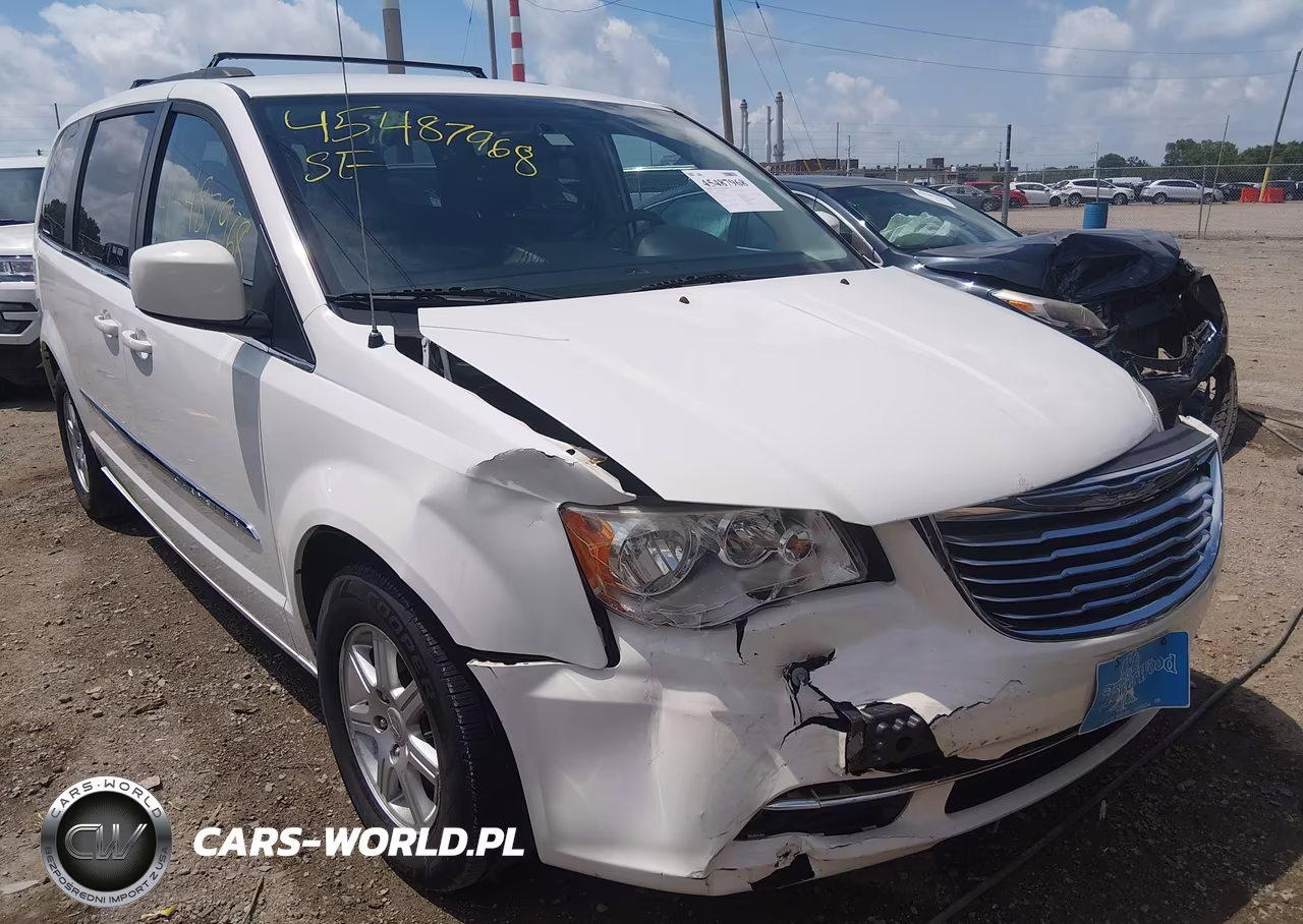 2012 Chrysler Town & Country Touring – zdjęcie 1 z 16