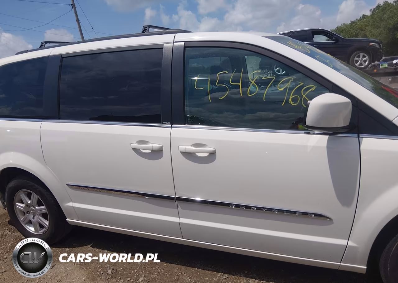 2012 Chrysler Town & Country Touring VIN:2C4RC1BG4CR313271 - 13