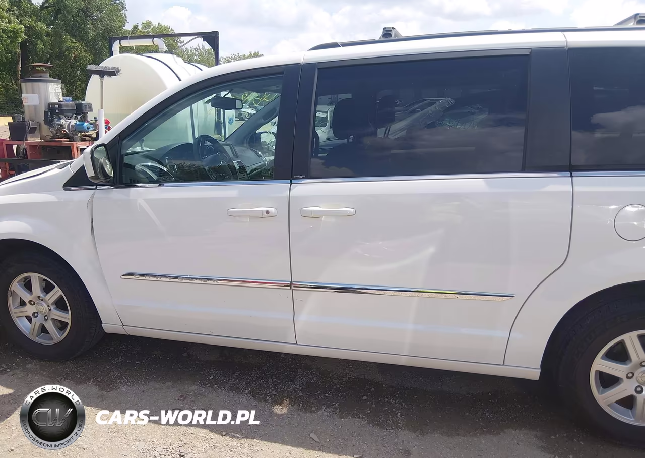 2012 Chrysler Town & Country Touring VIN:2C4RC1BG4CR313271 - 14