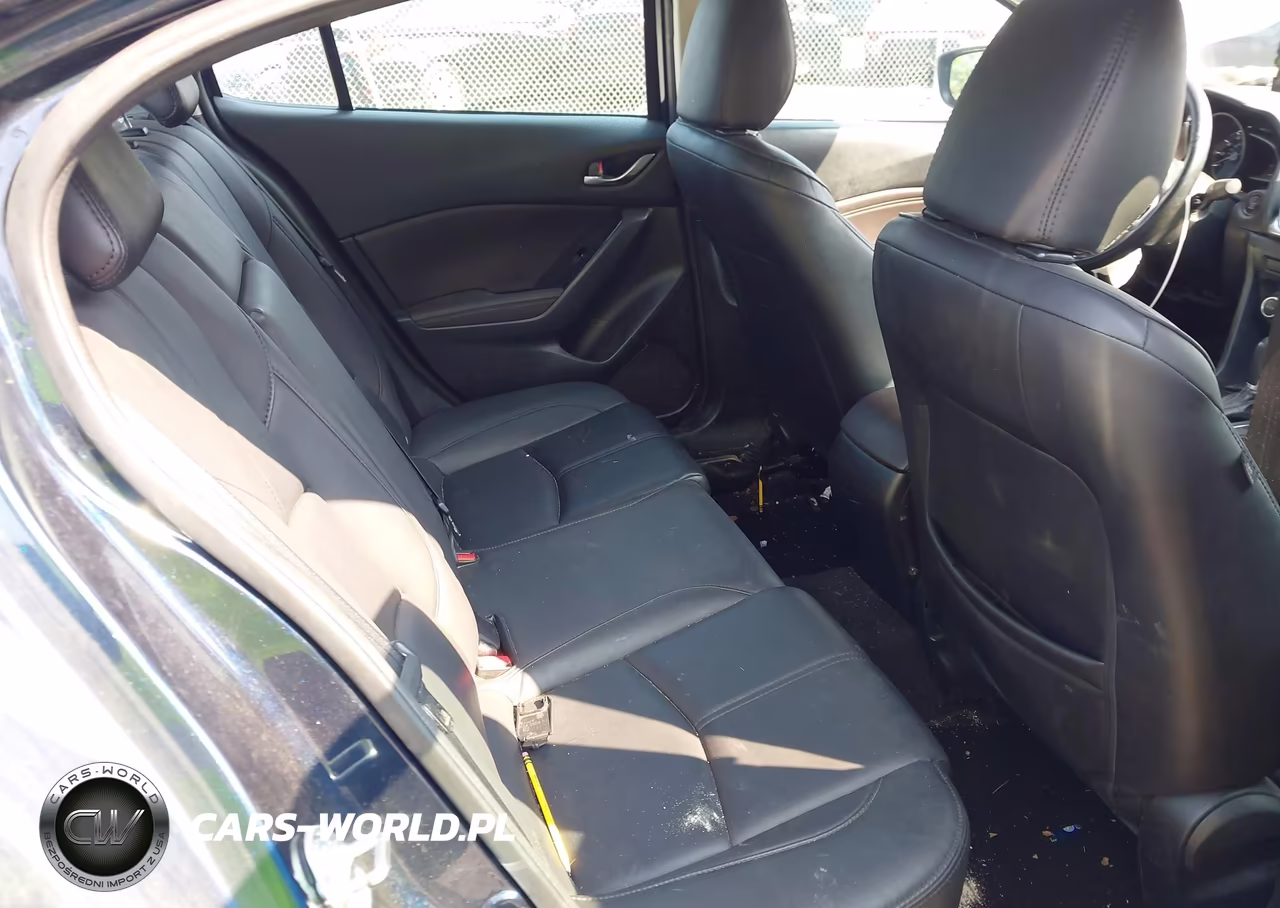 2018 Mazda Mazda3 Touring VIN:3MZBN1V36JM265519 - 8