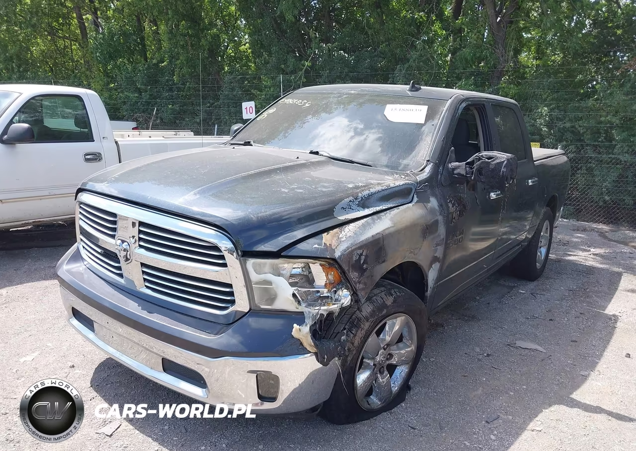 2015 Ram 1500 Big Horn VIN:3C6RR7LT2FG711870 - 2