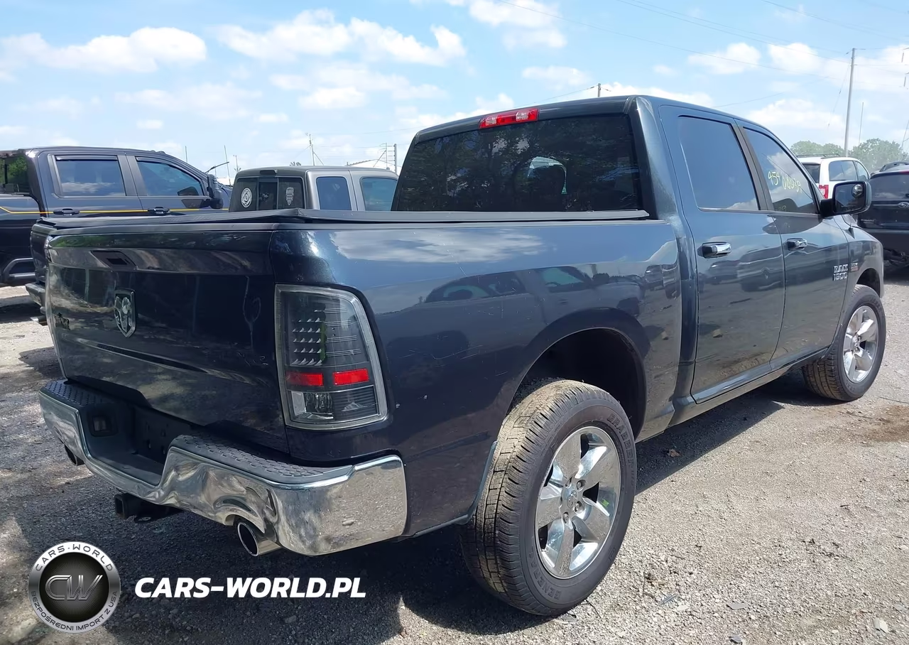 2015 Ram 1500 Big Horn VIN:3C6RR7LT2FG711870 - 4