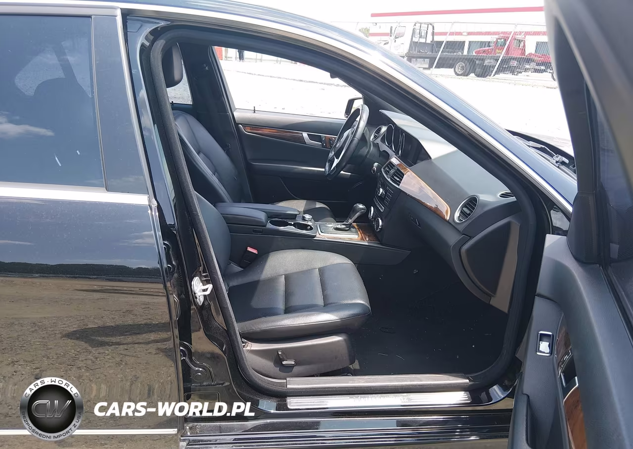 2012 Mercedes-Benz C 250 Luxury-Sport VIN:WDDGF4HB4CR201416 - 5