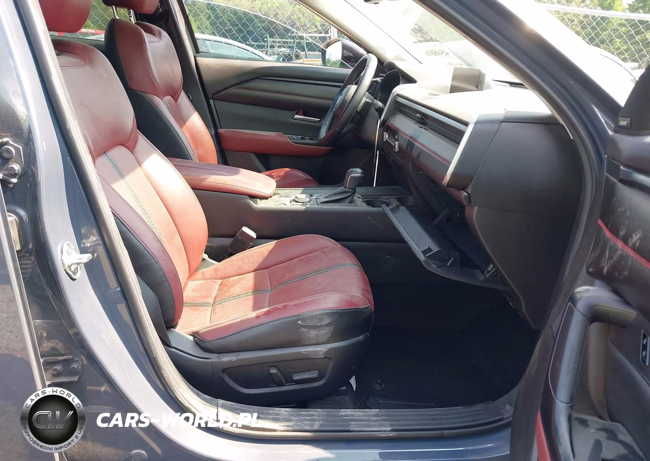 2025 Mazda Cx-50 Hybrid Premium Package VIN:7MMVAADW8SN106225 - 5