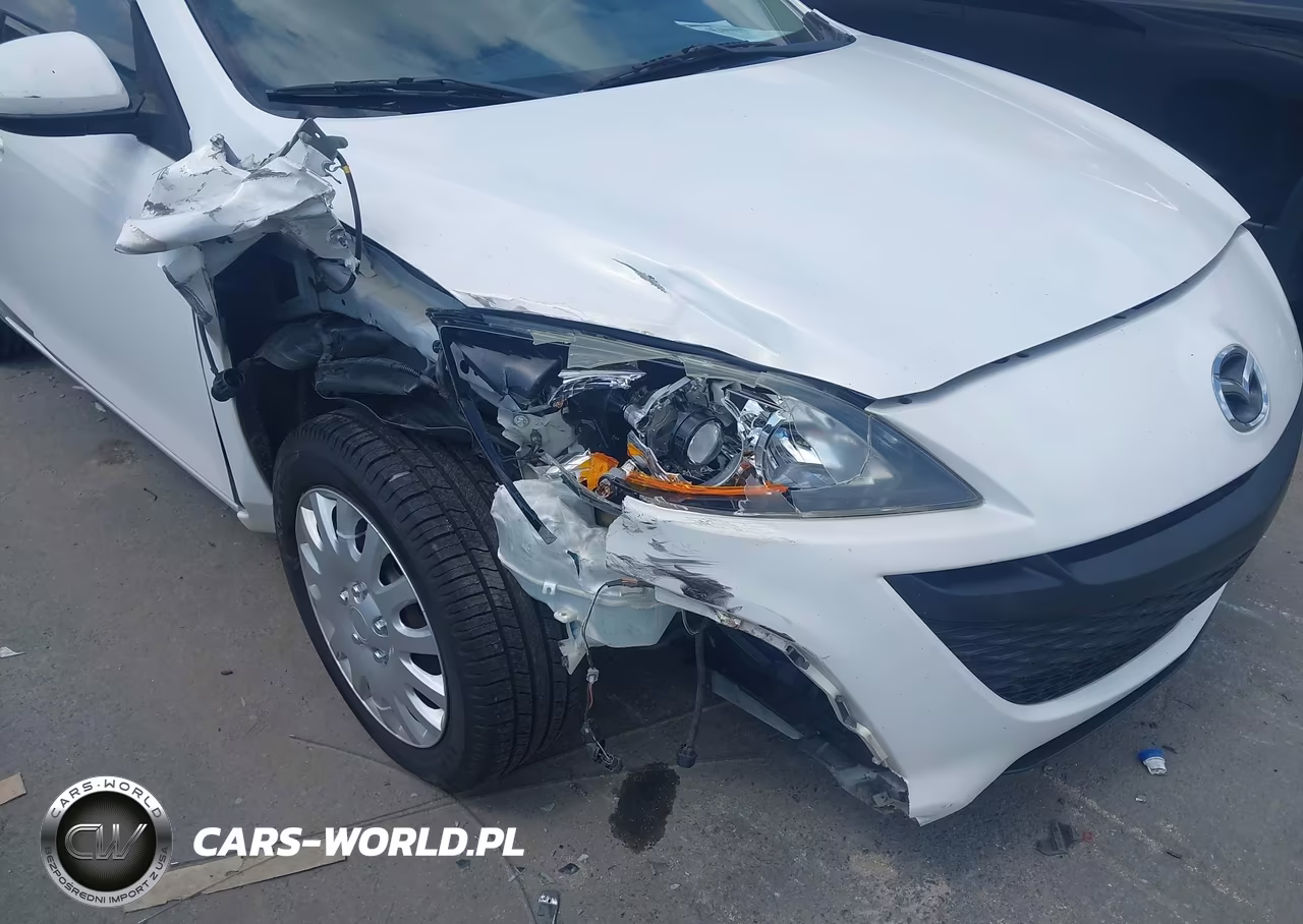 2011 Mazda Mazda3 I Sport VIN:JM1BL1UF6B1392404 - 6