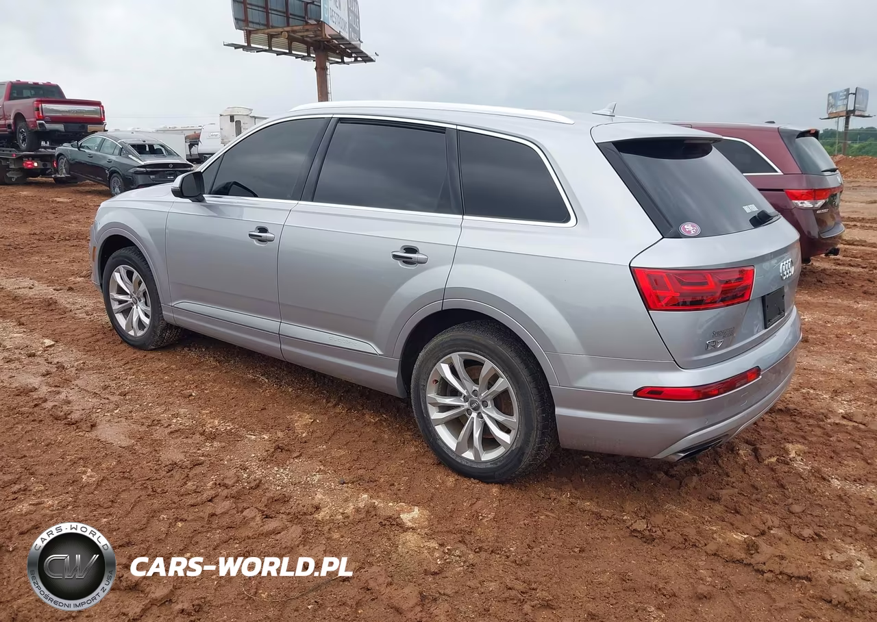 2017 Audi Q7 3.0T Premium VIN:WA1LAAF70HD043076 - 3