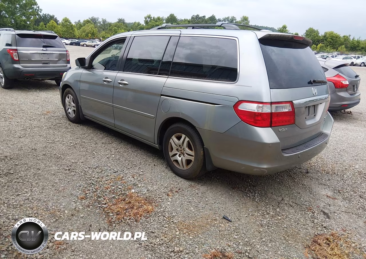 2005 Honda Odyssey Touring VIN:5FNRL38835B070336 - 3