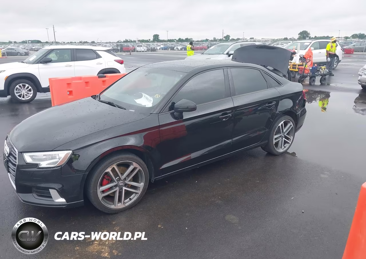 2017 Audi A3 2.0T Premium VIN:WAUB8GFFXH1007806 - 2