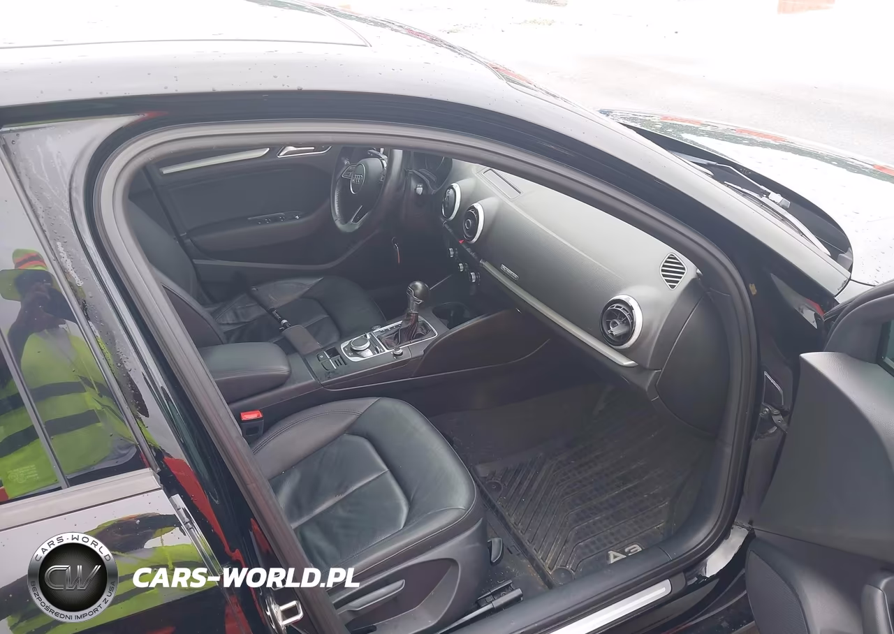 2017 Audi A3 2.0T Premium VIN:WAUB8GFFXH1007806 - 5
