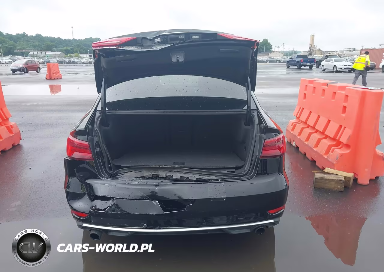 2017 Audi A3 2.0T Premium VIN:WAUB8GFFXH1007806 - 6