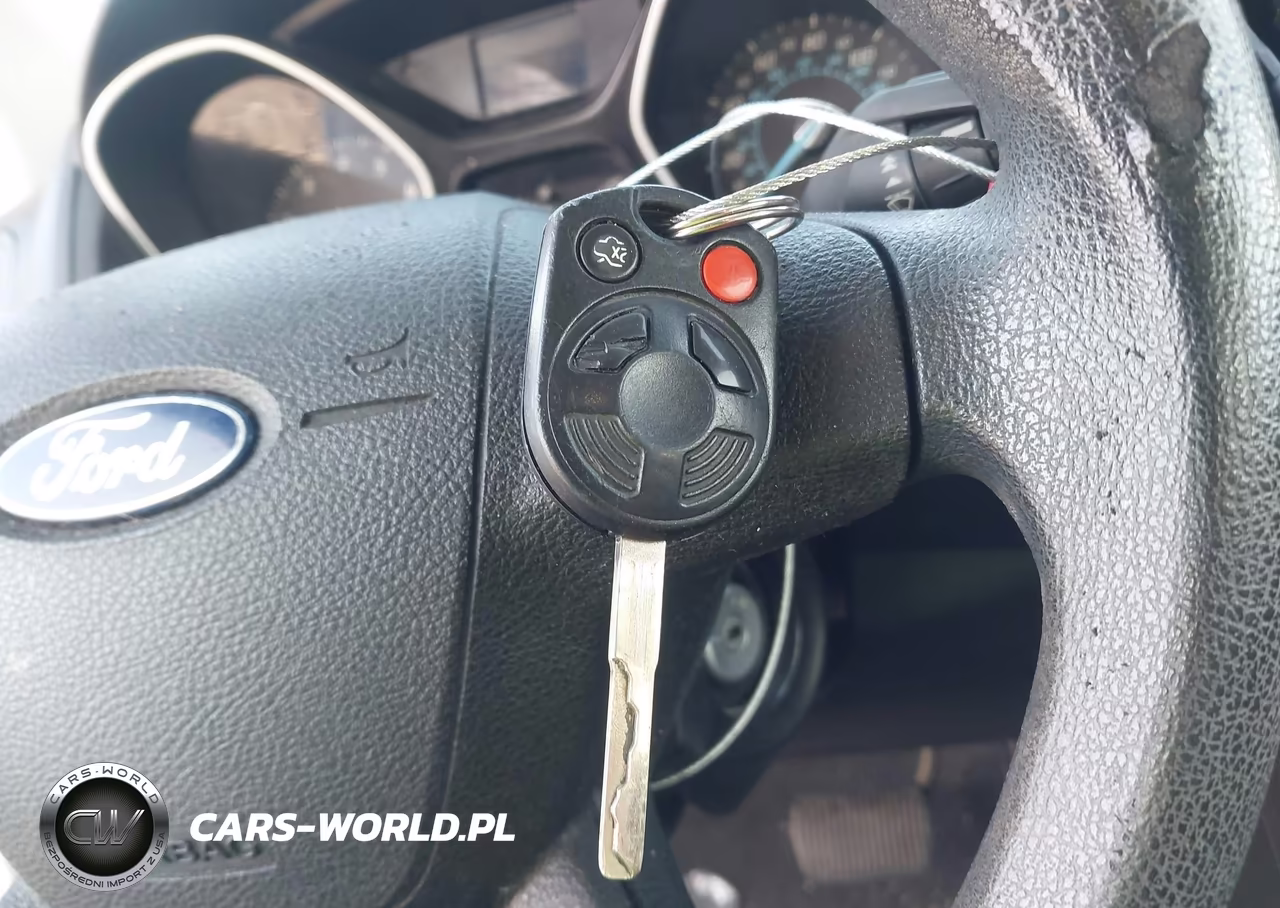 2012 Ford Focus S VIN:1FAHP3E28CL251089 - 11